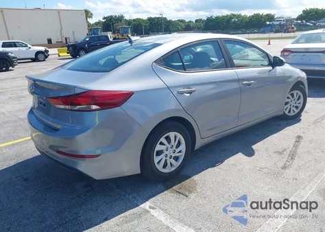 2017 Hyundai Elantra Se z USA, uszkodzony, nr VIN 5NPD74LF4HH144945